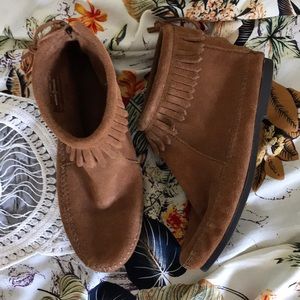 Minnetonka Booties